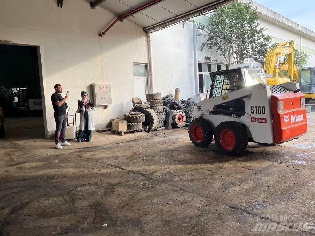 Bobcat S 160 Skid steer mini nakladalci