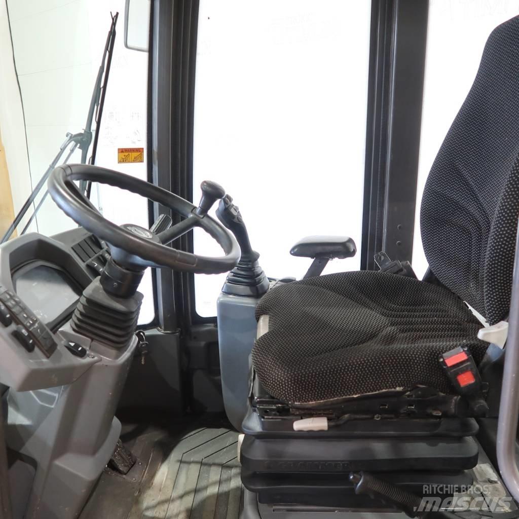 Volvo L30G Kolesni nakladalci