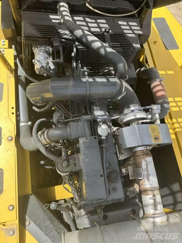 Komatsu PC 350 Bagri goseničarji