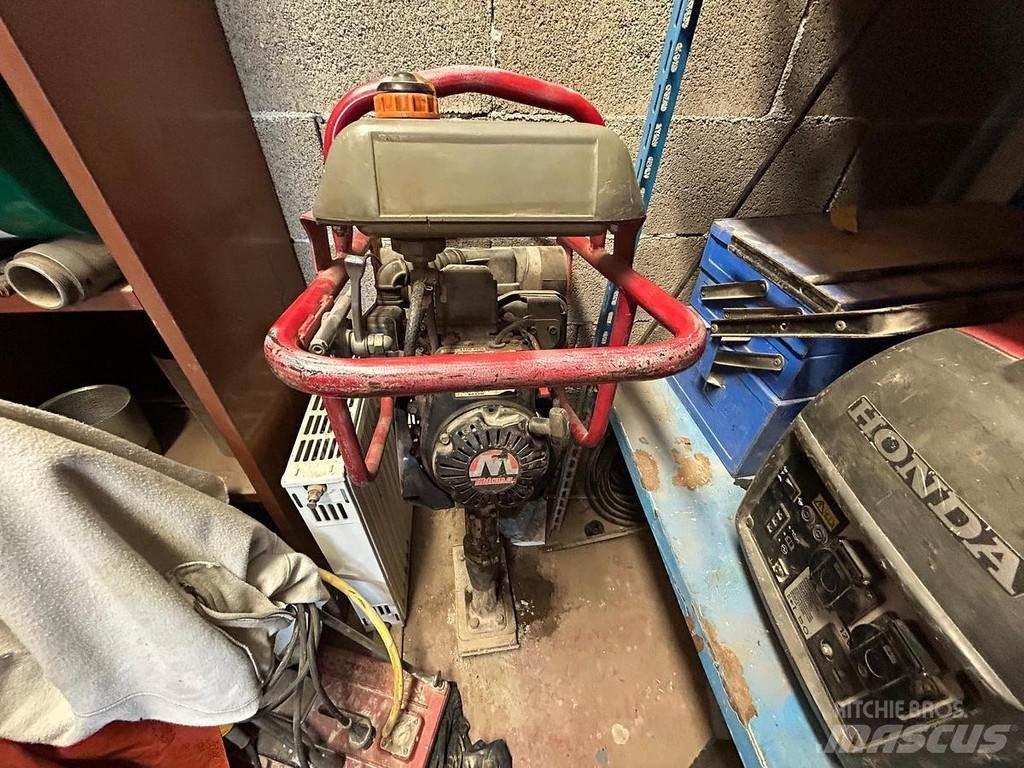 Mikasa MTR-40F Vibro plošče