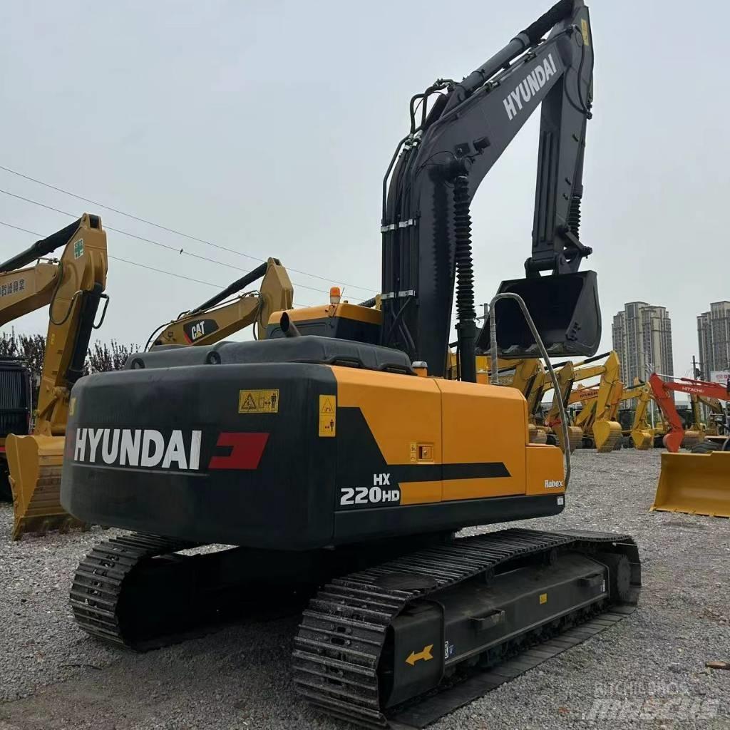 Hyundai 220VS Bagri goseničarji