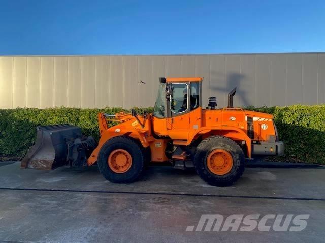 Doosan DL 200 Kolesni nakladalci