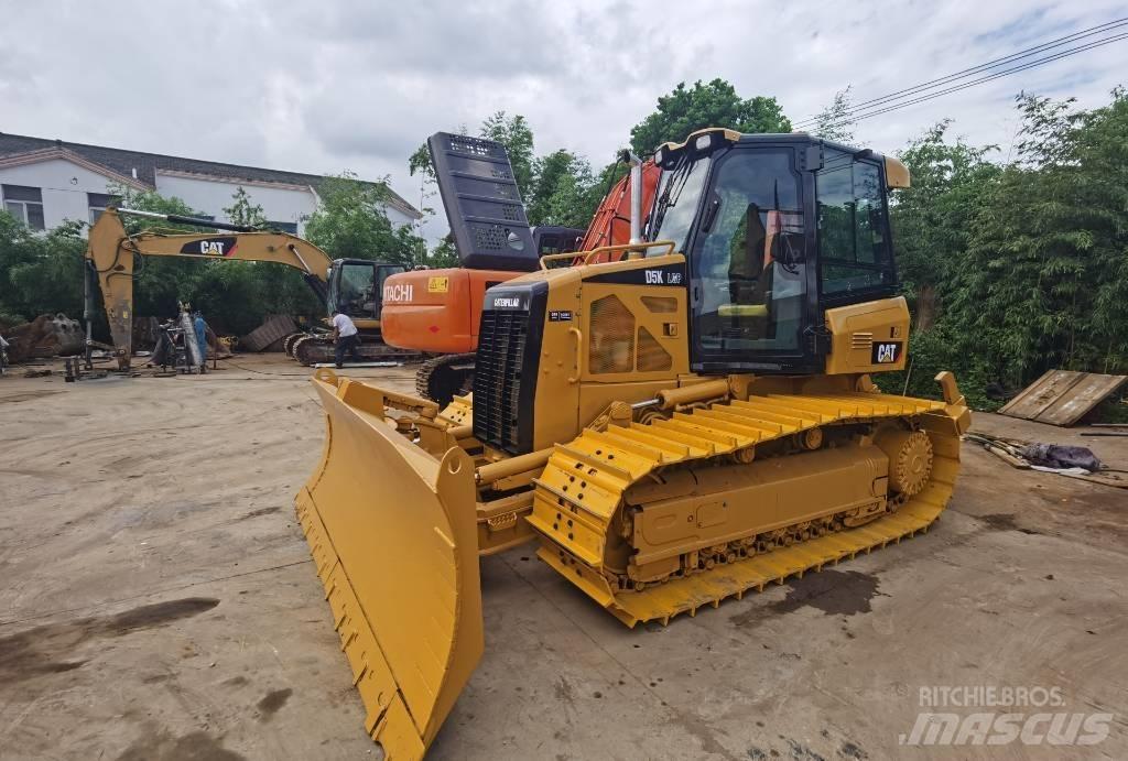 CAT D 5 K Buldožerji goseničarji