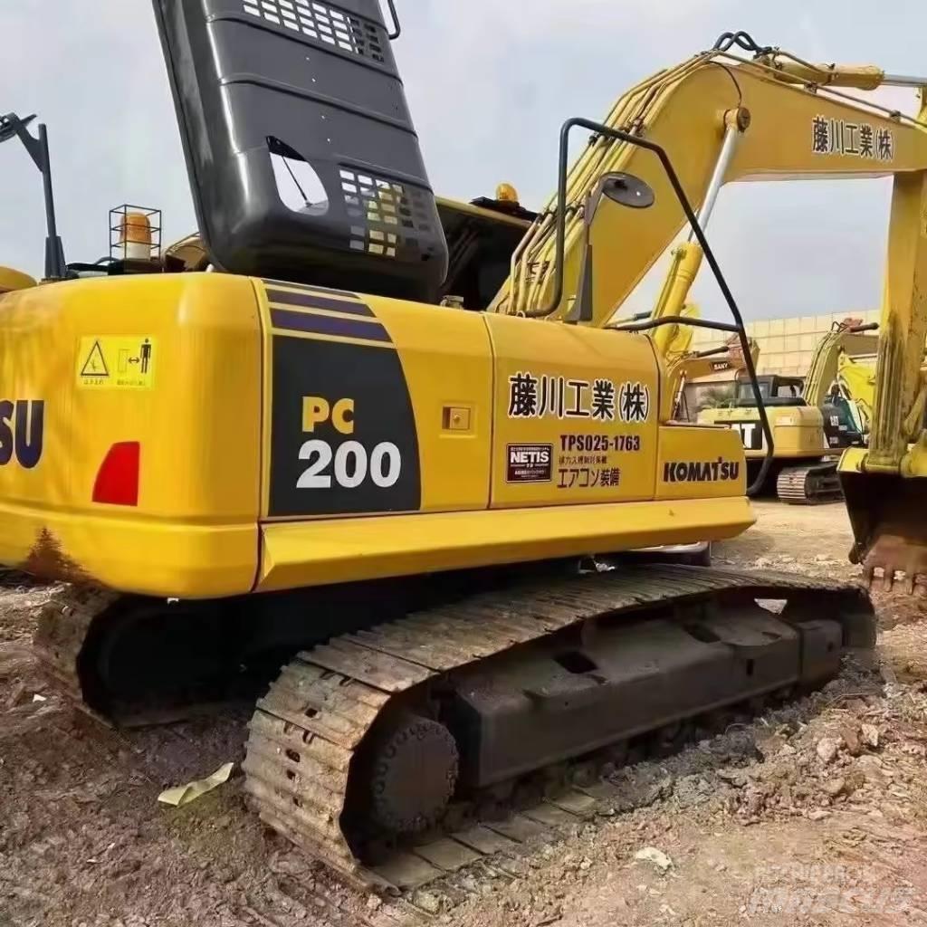 Komatsu PC 200 Bagri goseničarji