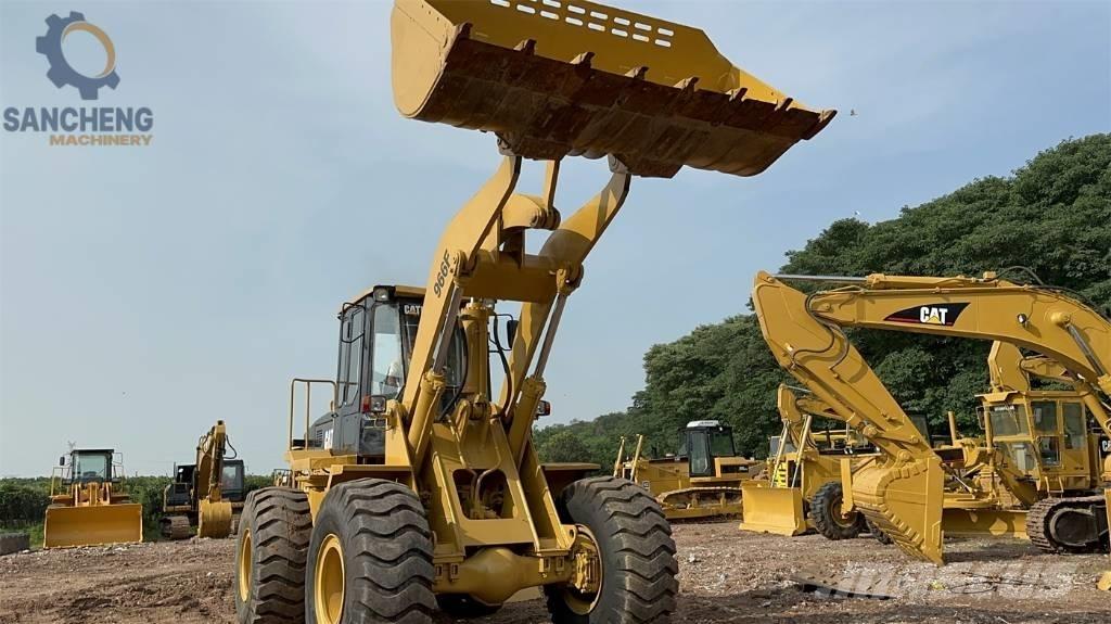 CAT 966F Kolesni nakladalci