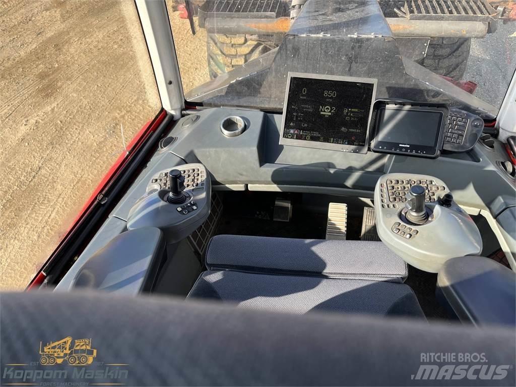 Komatsu 895 Forwarderji