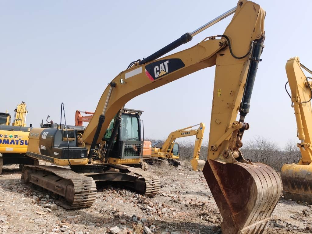 CAT 323 D L Bagri goseničarji