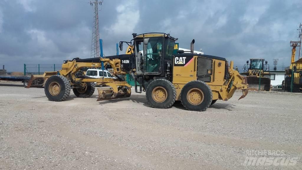 CAT 140 M Grederji