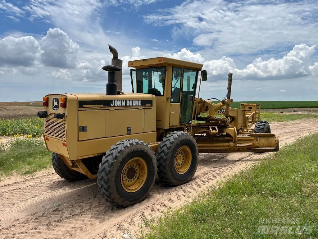 John Deere 770 BH Grederji