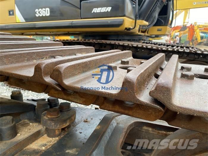 Komatsu PC450-8 Bagri goseničarji