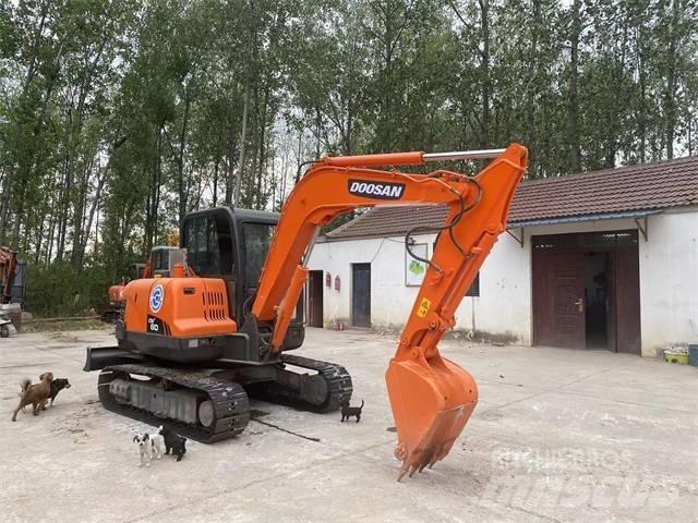 Doosan DX60 Mini bagri <7t