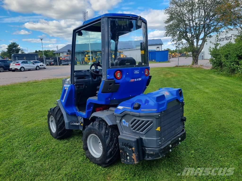 Multione 8.4 Sk Skid steer mini nakladalci