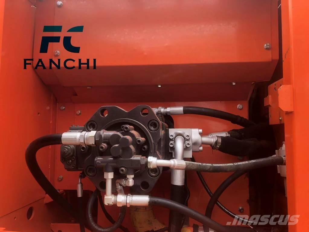 Doosan DX 225 LC Bagri goseničarji