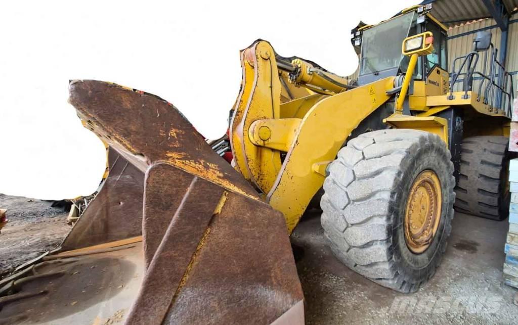 Komatsu WA 600-6 Kolesni nakladalci