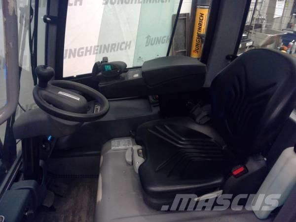 Jungheinrich EFG 215 Električni viličarji