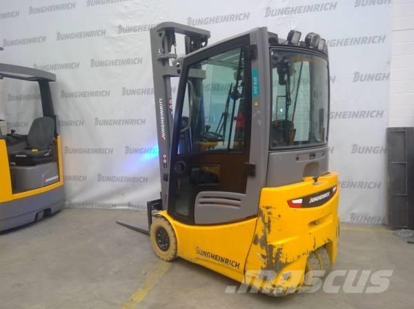 Jungheinrich EFG 215 Električni viličarji