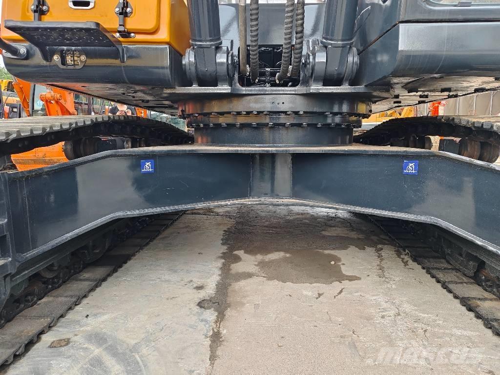 Hyundai R350LVS Bagri goseničarji