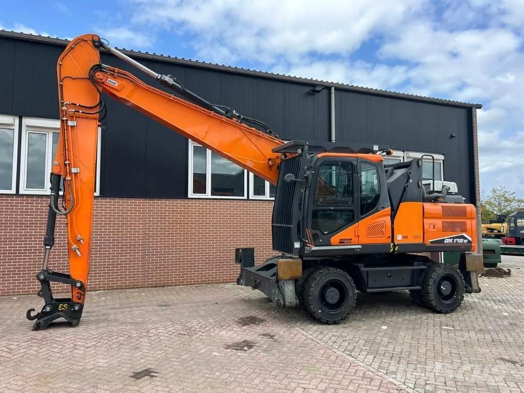 Doosan DX170W-5 Bagri za prekladanje primarnih/sekundarnih surovin