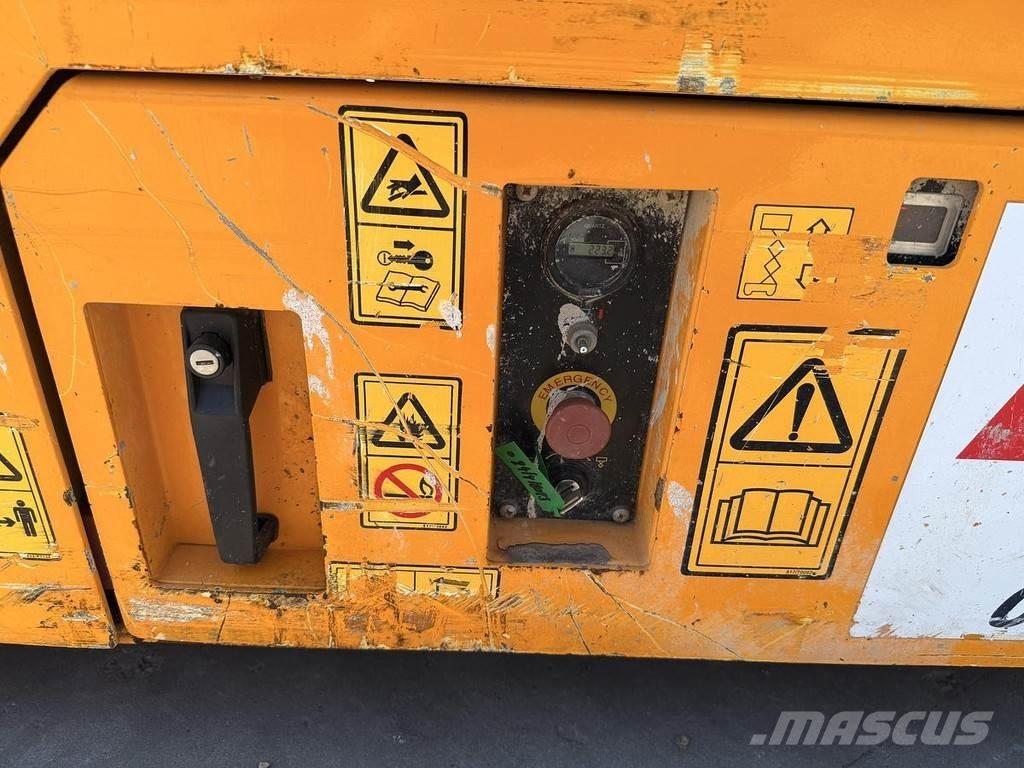 JCB S4046E Druga dvigala in dvižne ploščadi