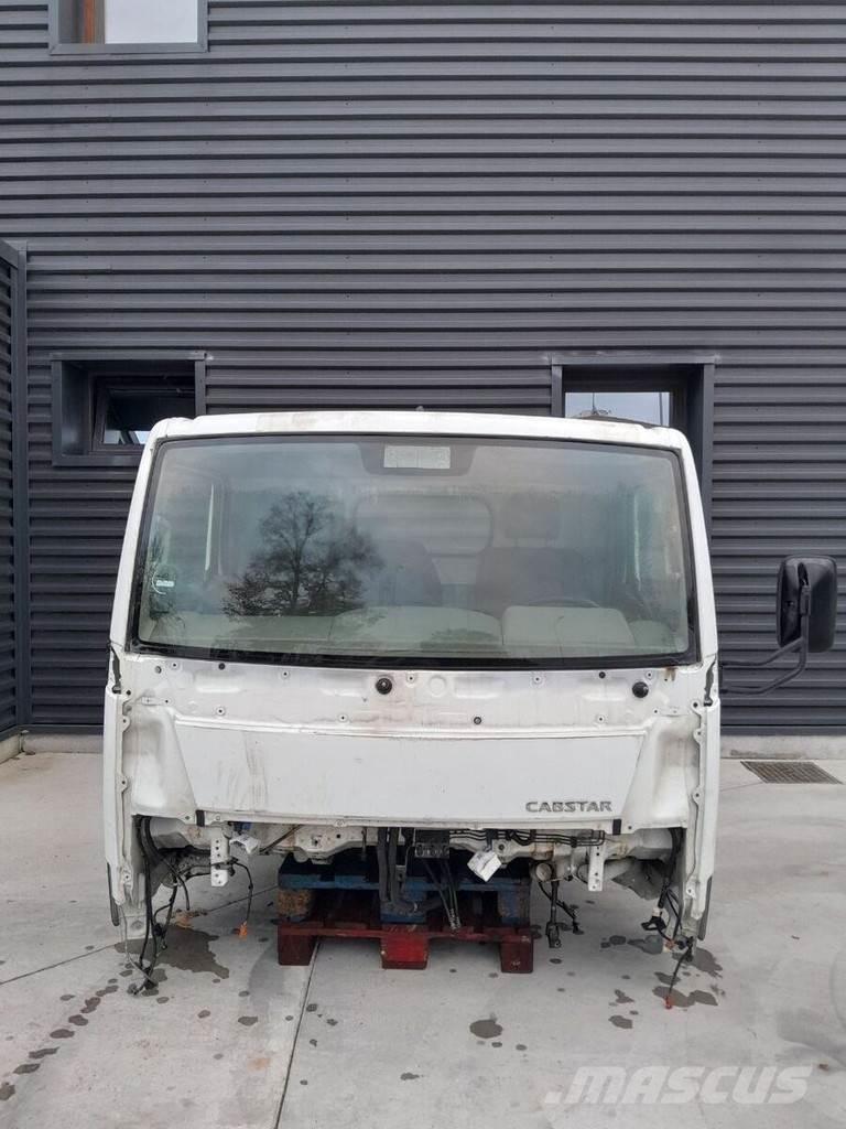 Nissan Cabstar Kabine in notranjost