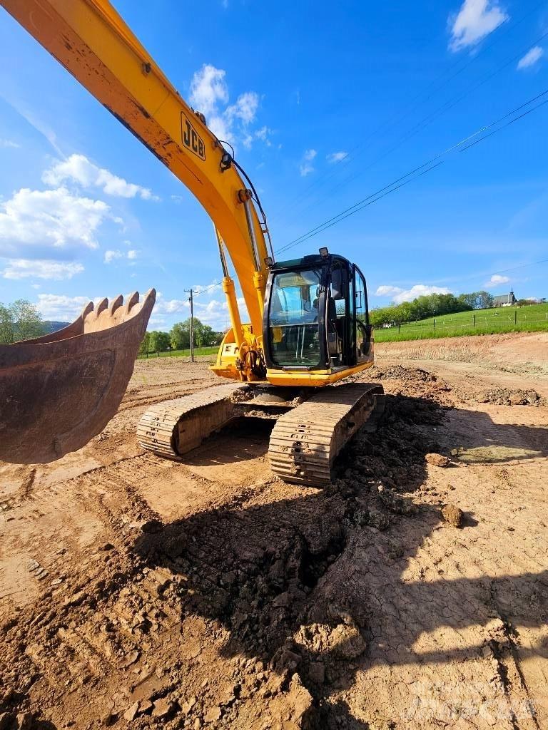 JCB JS 160 LC Bagri goseničarji