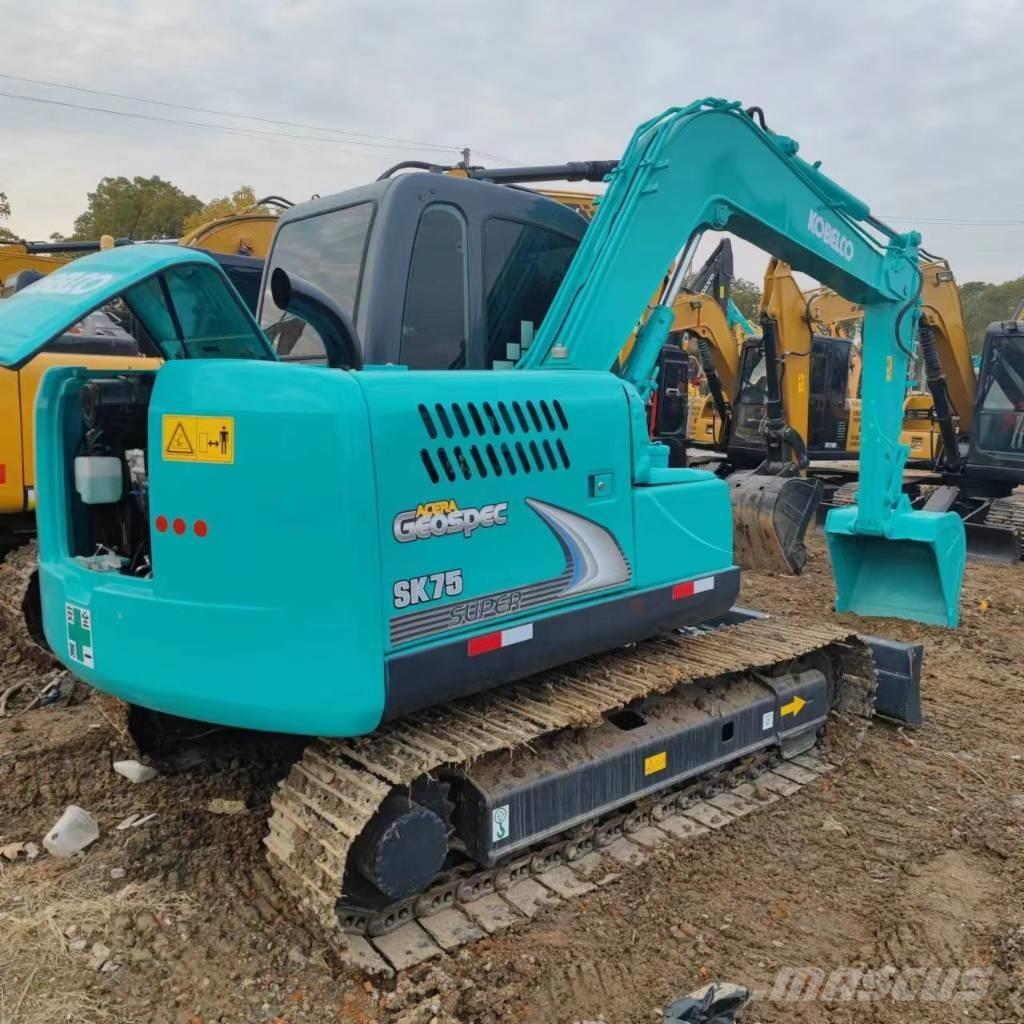 Kobelco SK 75 Bagri goseničarji