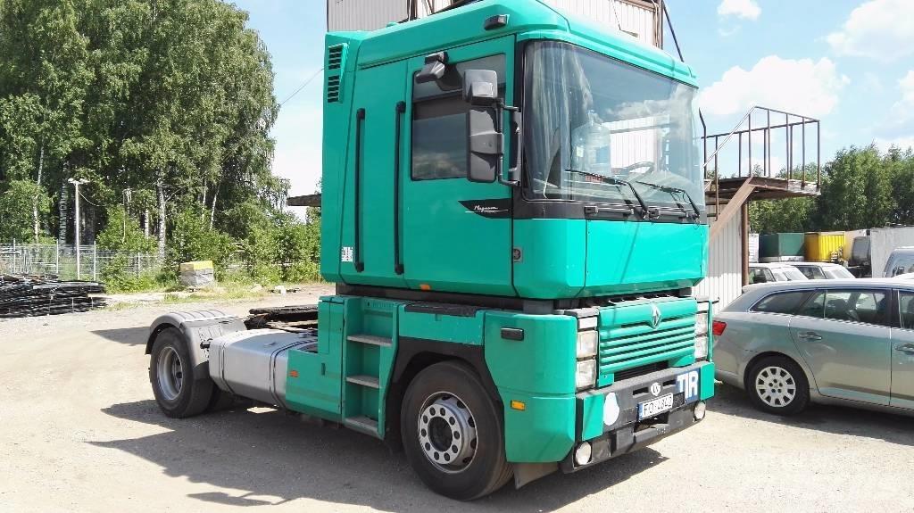 Renault MAGNUM Vlačilci