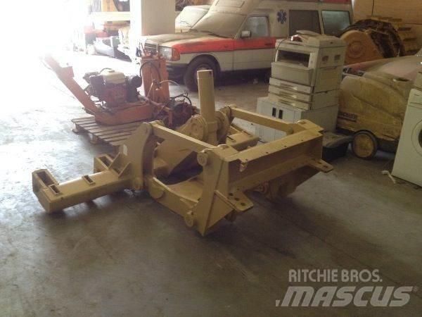 CAT 140H/160H Ripper Gradbeništvo - drugo