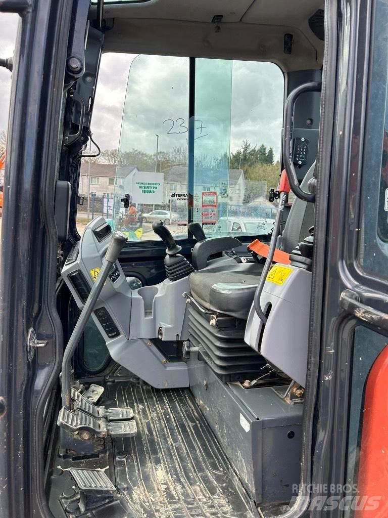 Kubota U48-4 Mini bagri <7t