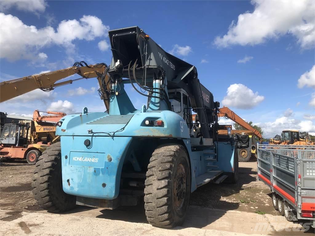 SMV 4542 TBX5 Dosežni viličarji