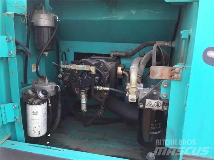 Kobelco SK 200-8 Bagri goseničarji