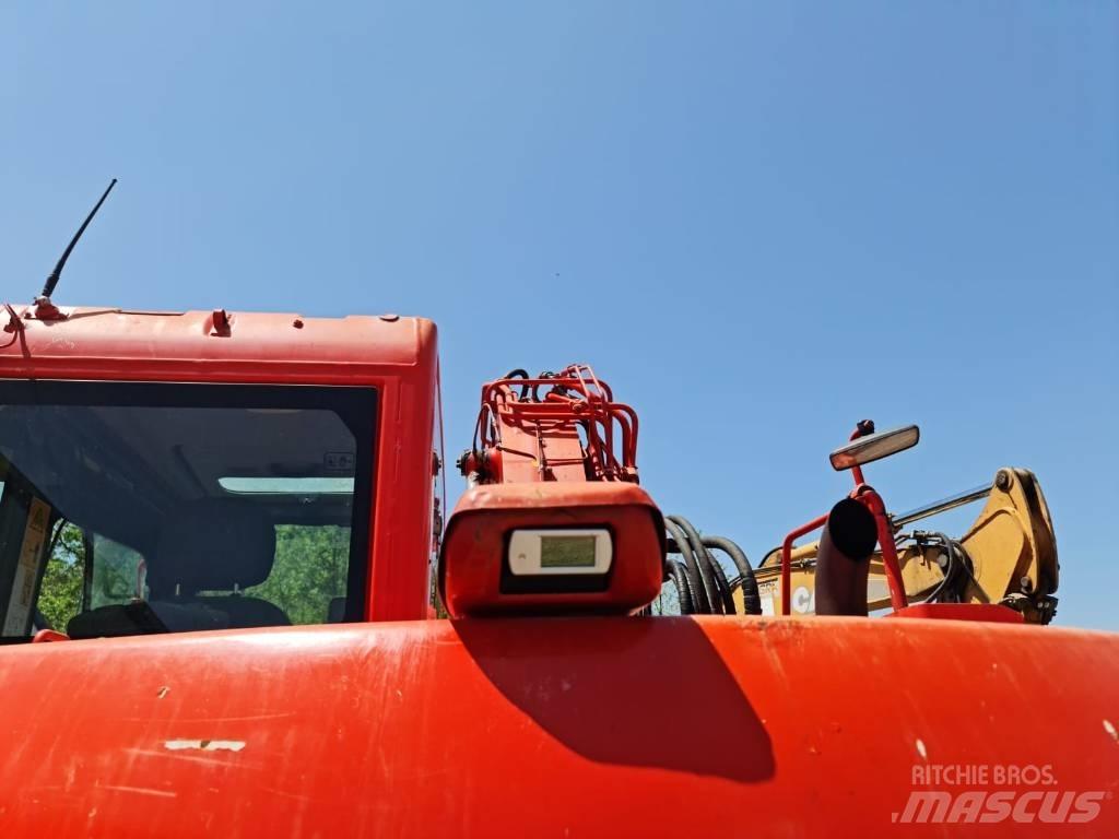 Komatsu PC 138-8 Bagri goseničarji