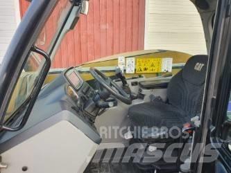 CAT TH306D Kmetijski teleskopski nakladalci