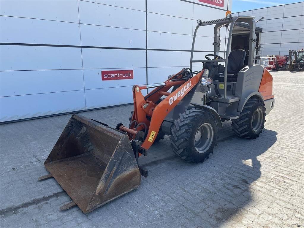 Weycor AR380 Agrar Večnamenski nakladalci