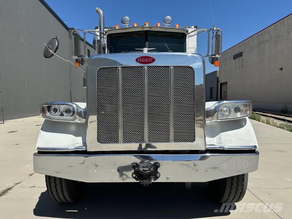 Peterbilt 367 Kiper tovornjaki