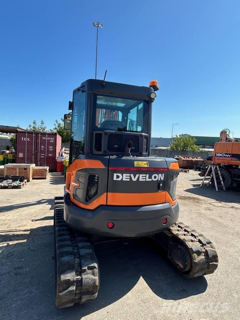 Develon DX 55 R-7 Mini bagri <7t