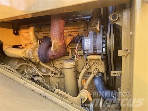 CAT 950 F Kolesni nakladalci