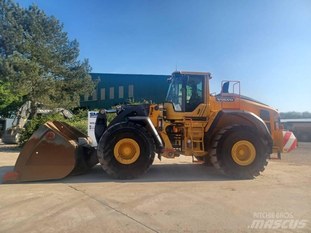 Volvo L 260 H Kolesni nakladalci