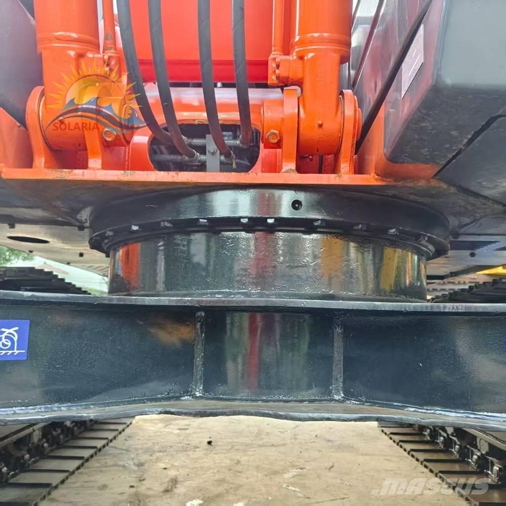 Hitachi ZX 120 Bagri goseničarji