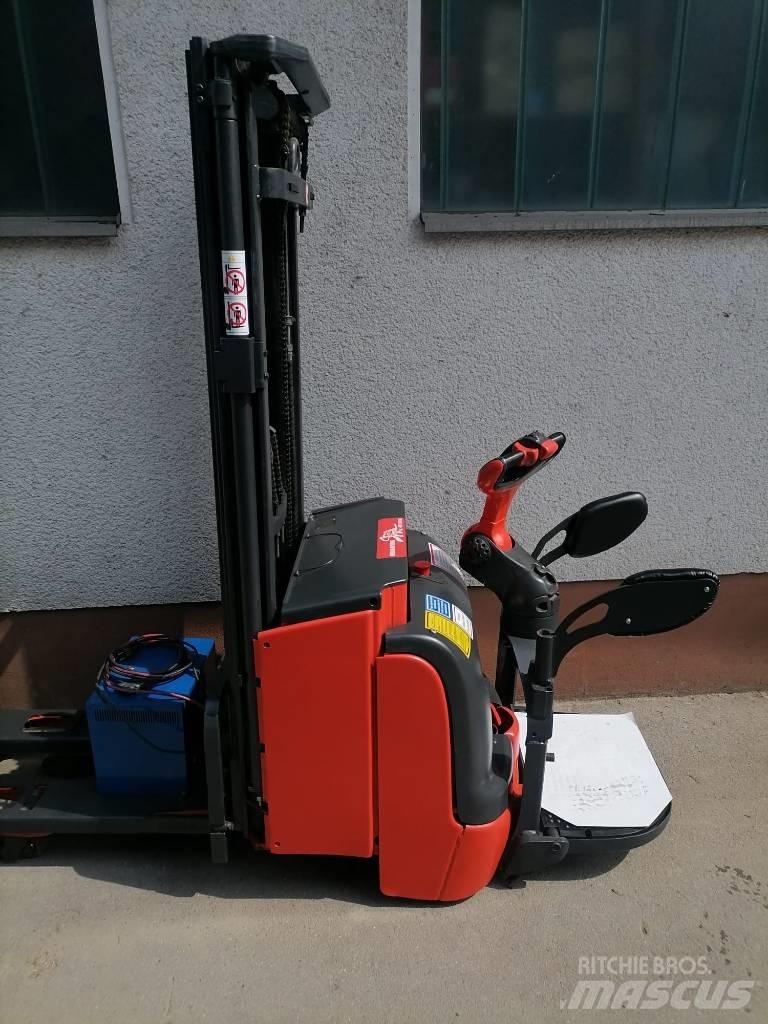 Linde L16i-AP-372 Električni nizko dvižni viličar s stojiščem