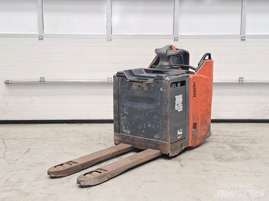 Linde T20SP-02 Električni nizko dvižni viličar