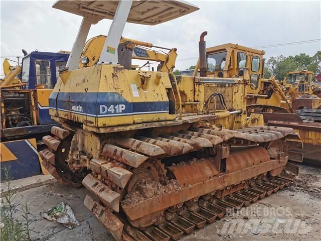 Komatsu D41P Buldožerji goseničarji