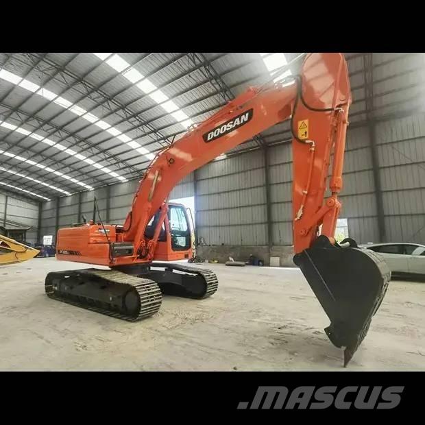 Doosan DX 225 LC Bagri goseničarji