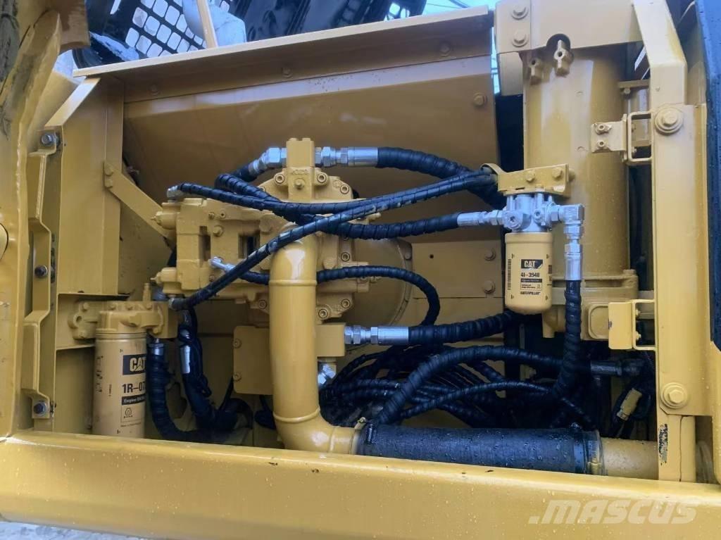 CAT 325 B L Bagri goseničarji