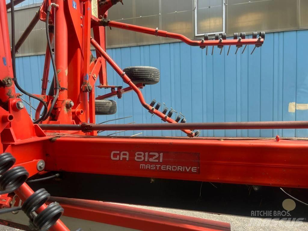 Kuhn GA 8121 Zgrabljalniki