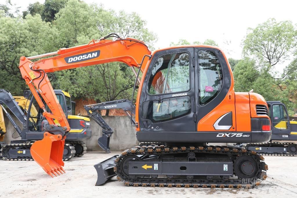 Doosan DX 75-9 C Mini bagri <7t