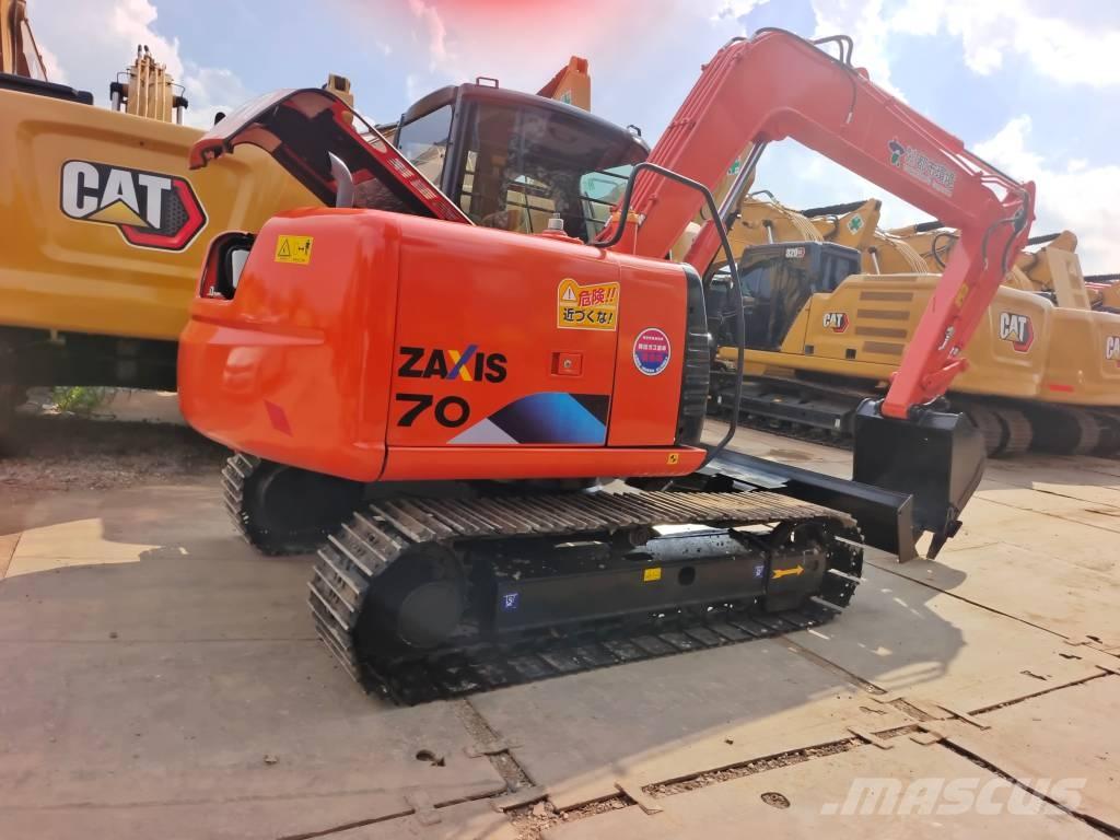 Hitachi Zaxis 70 Bagri goseničarji
