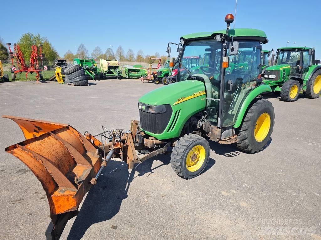 John Deere 3720 Manjši traktorji