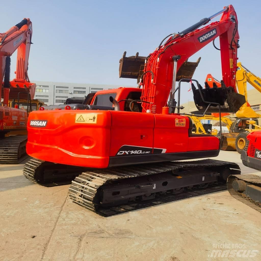 Doosan DX140LC-9C Bagri goseničarji