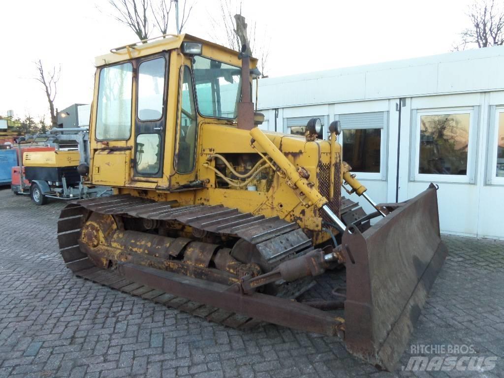 CAT D 4 E Buldožerji goseničarji